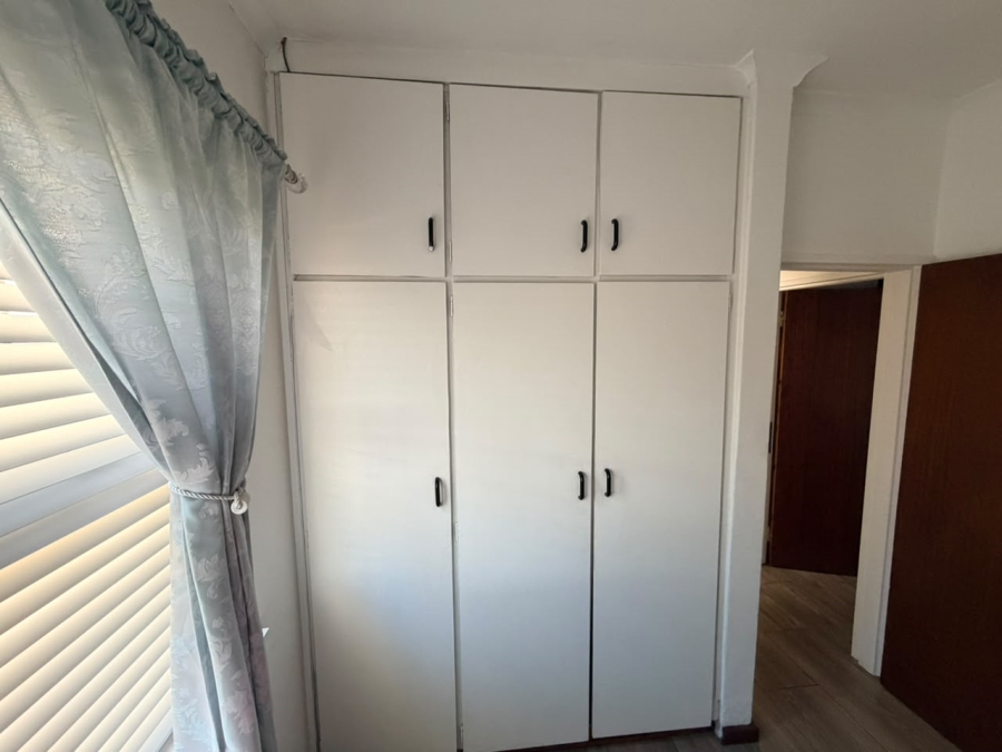 To Let 2 Bedroom Property for Rent in St Michaels Western Cape